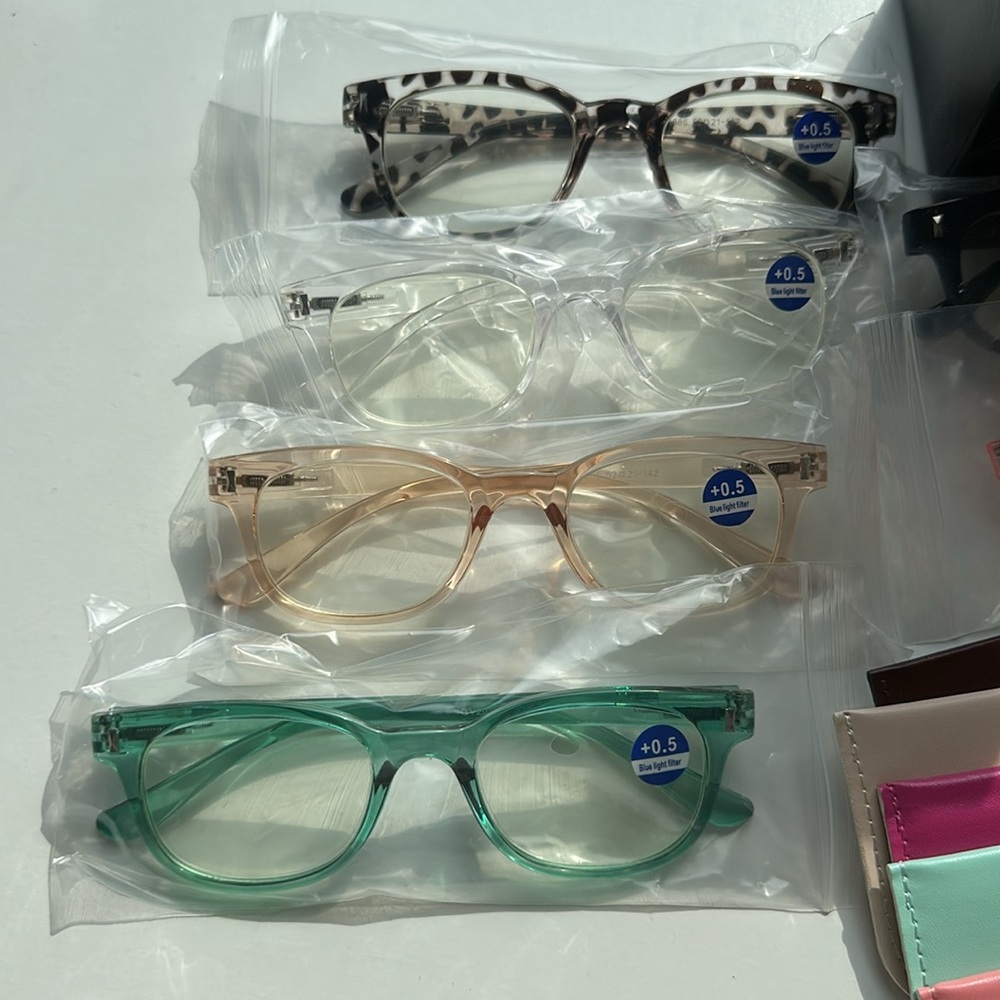 Set of Blue Light Reading Glasses - Picture 2 of 5